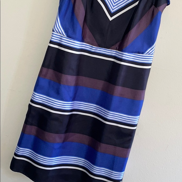 Banana Republic 100% SILK Striped Ruffle Shift Dress size 4P small - Picture 6 of 13